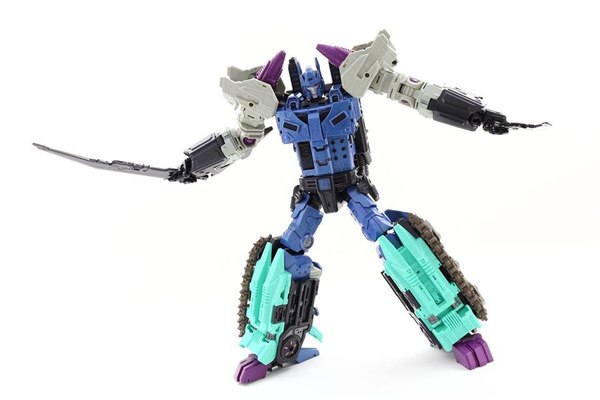 Mastermind Creations Carnifex Unofficial IDW Style Overlord Extensive In Hand Gallery 22 (22 of 31)